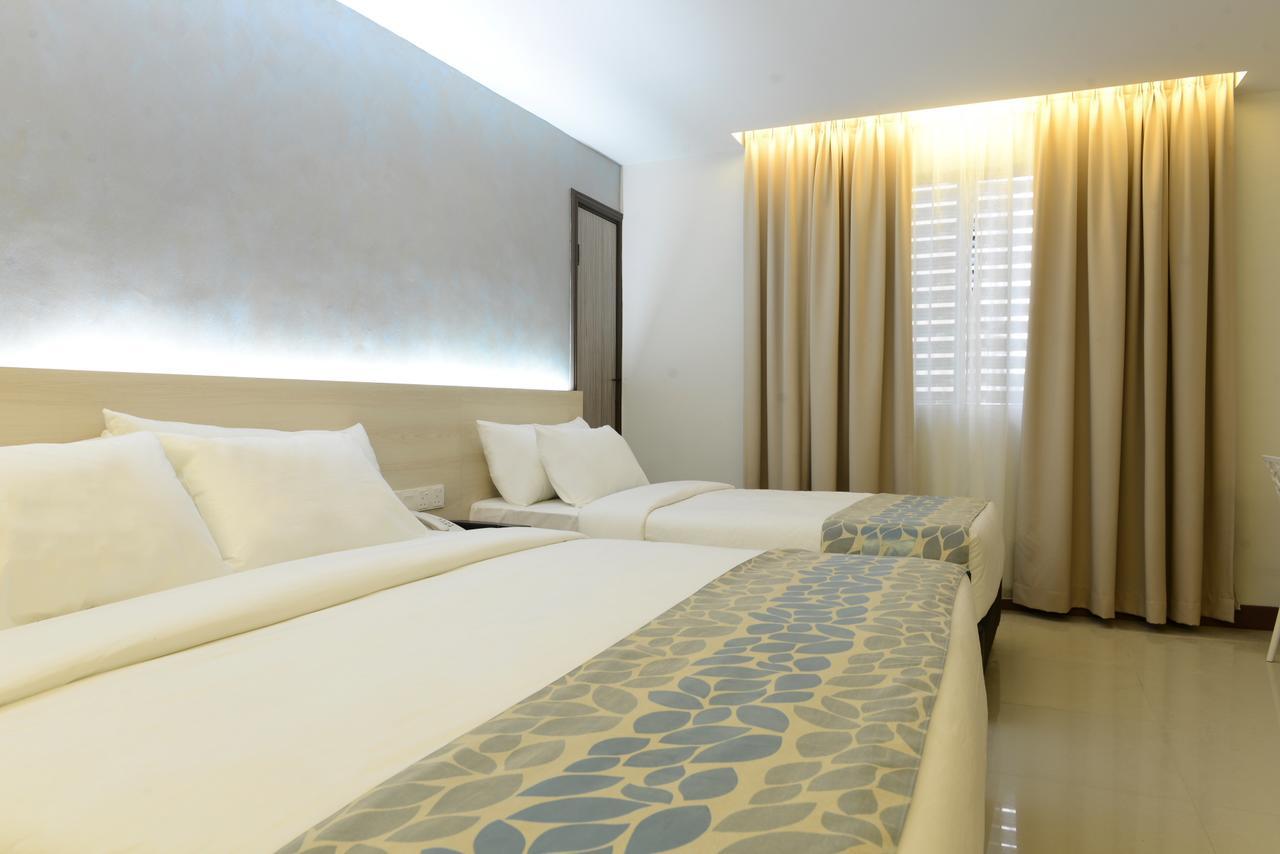 Samudra Hotel Kuching Buitenkant foto