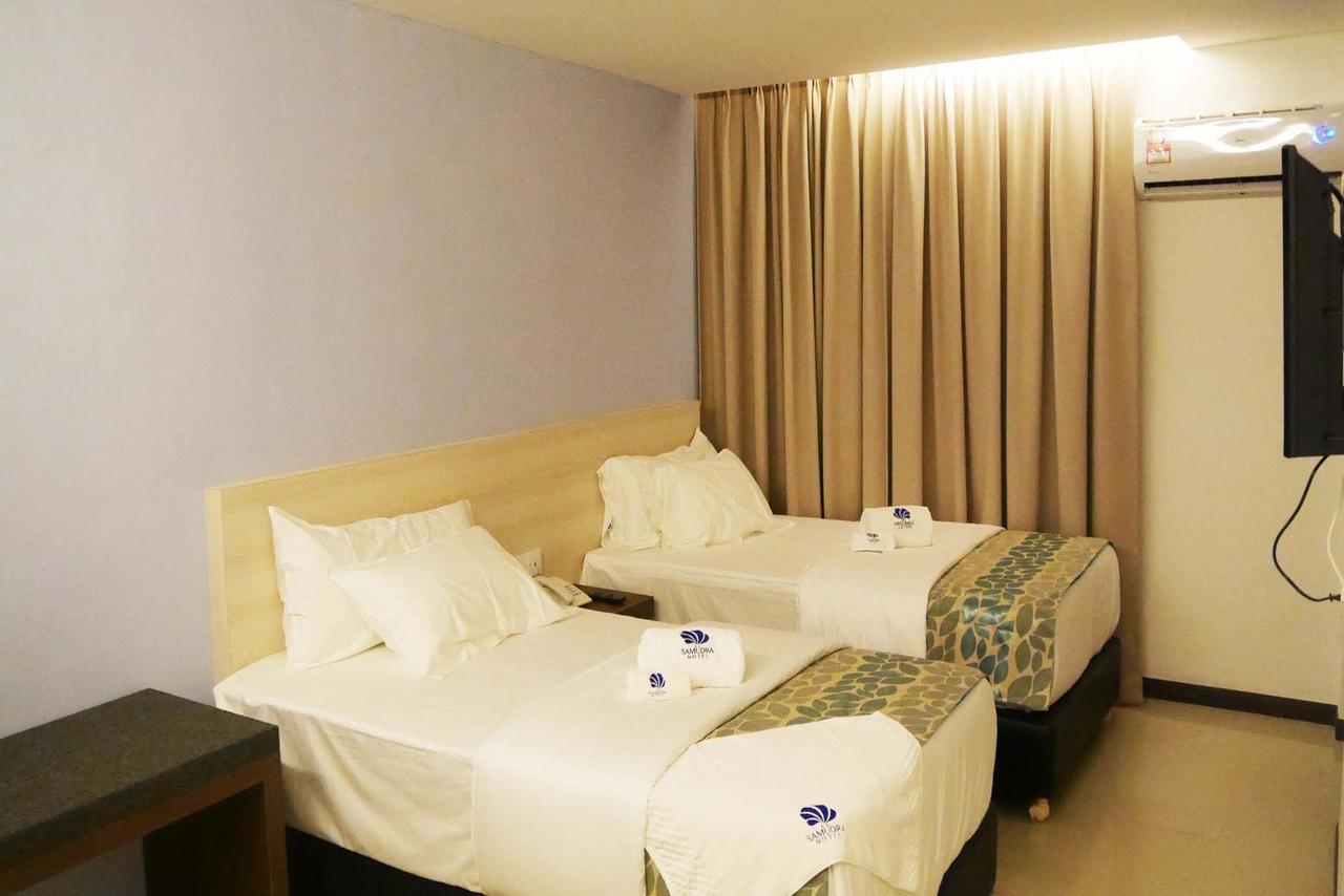 Samudra Hotel Kuching Buitenkant foto