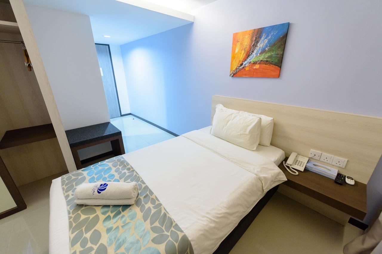 Samudra Hotel Kuching Buitenkant foto