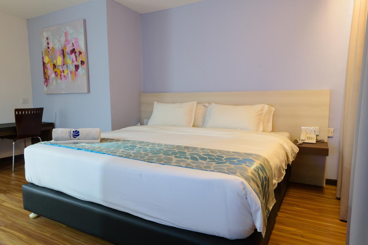Samudra Hotel Kuching Buitenkant foto